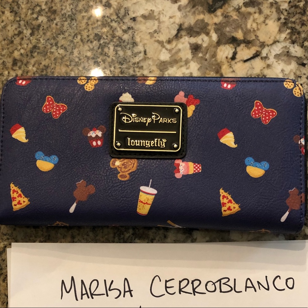 NWOT Loungefly OG Disney Snacks wallet